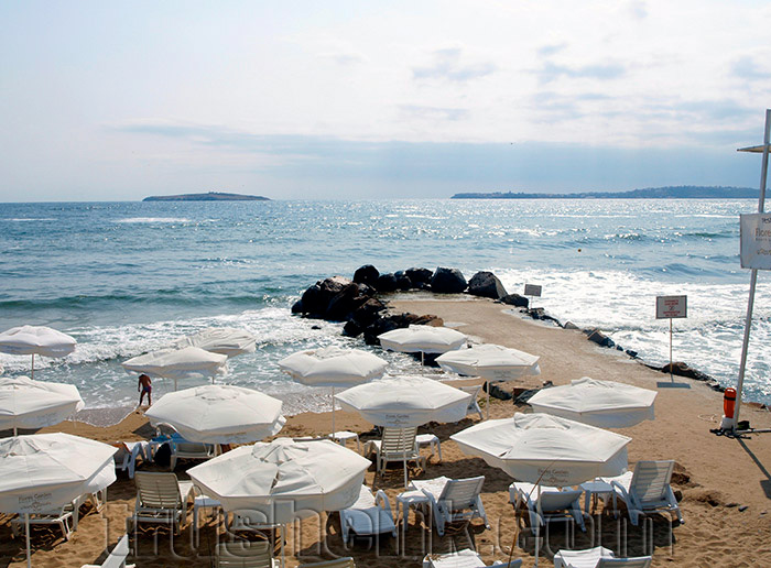 chernomorec-bulgaria-camping-platnyj-pljazh