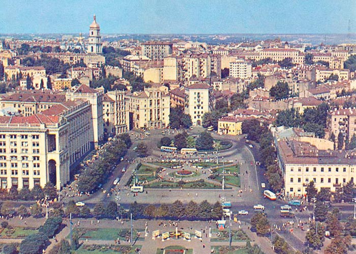 staryj-fontan-na-maydane-4