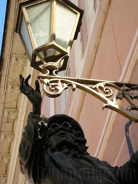 uzhgorod-lihtarnyk-1