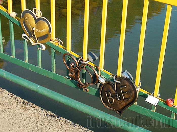 uzhgorod-peshehodnyj-most